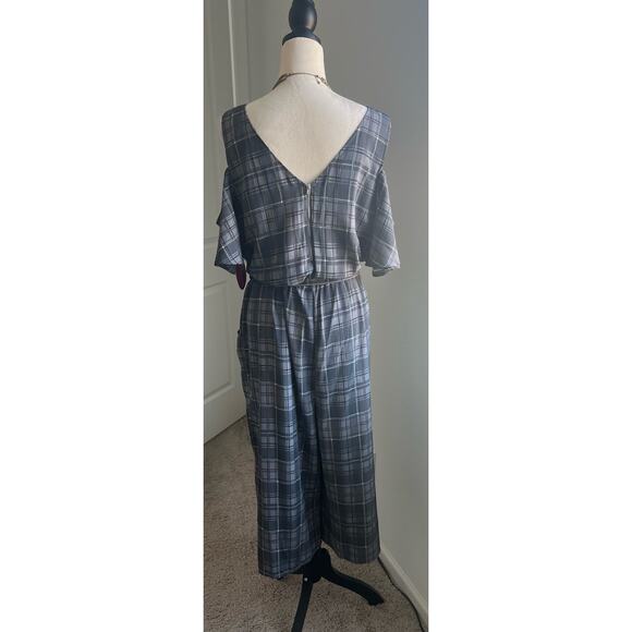 NWT Nice C Curve Gray Plaid Cold Shoulder Romper Jumpsuit Plus Size 1X - Picture 4 of 14
